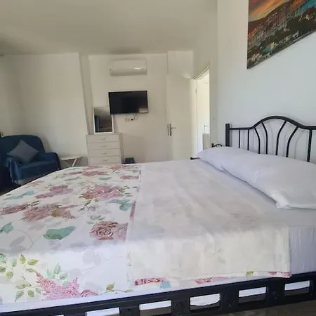 Babacım Havuzlu Saunali Vılla