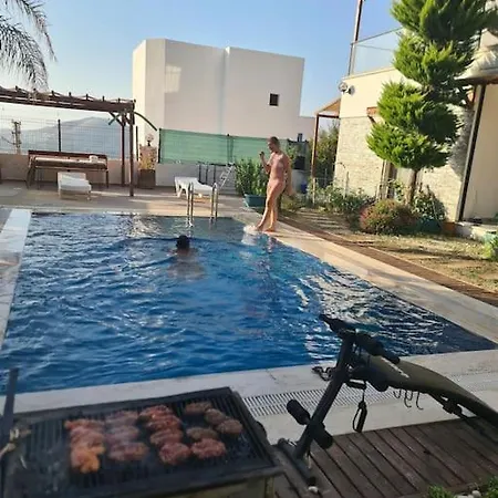 Villa Babacım Havuzlu Saunali Vılla *